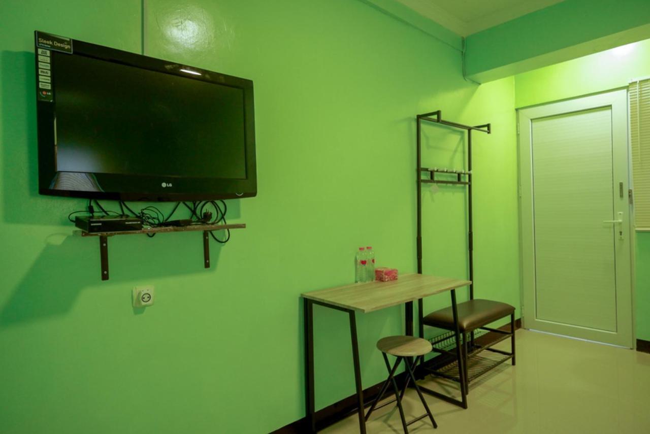 Hotel RedDoorz @ Jalan Gatot Subroto Semarang Zewnętrze zdjęcie